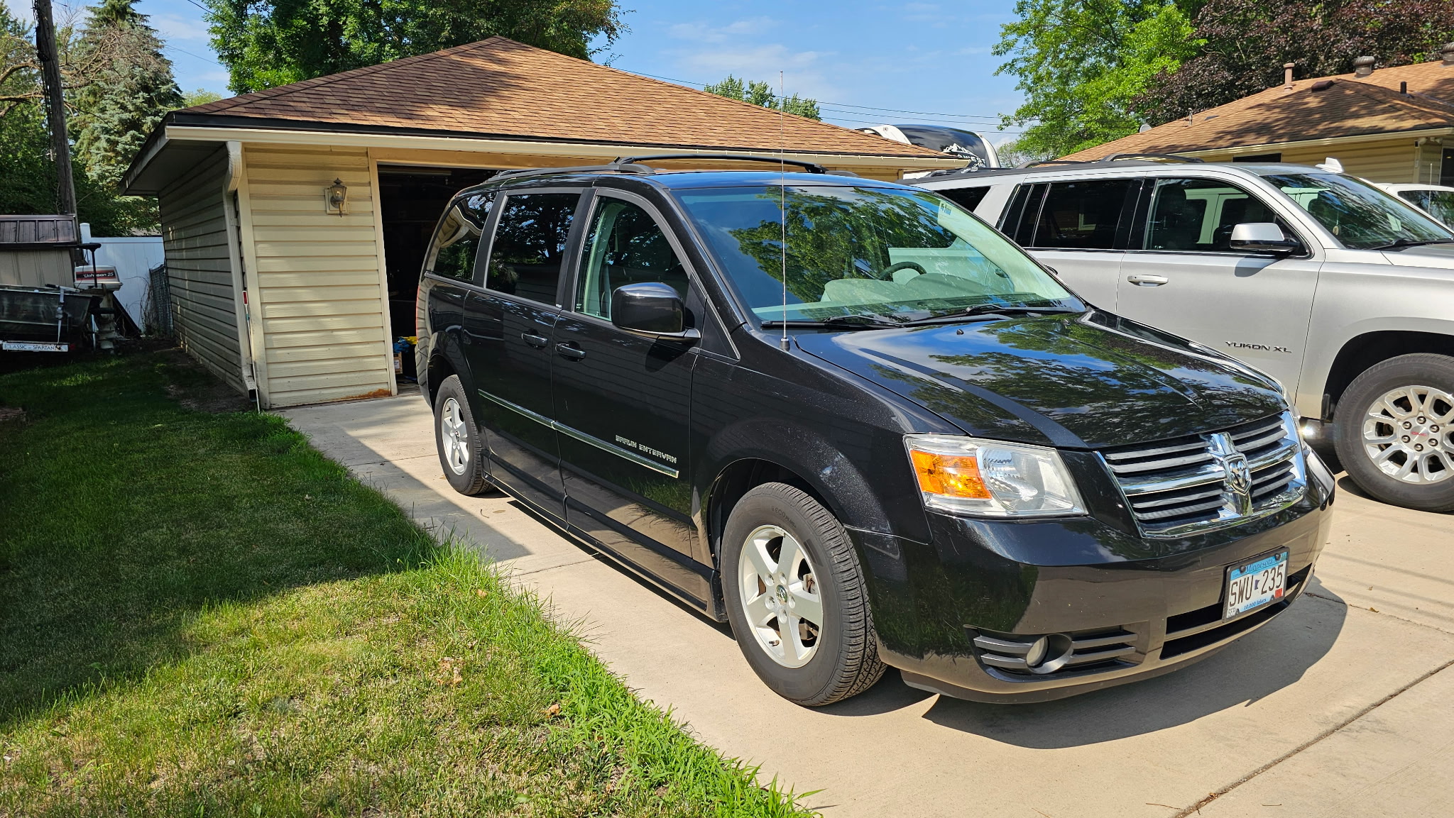 Used 2010 Dodge Grand Caravan SXT FWD image 5