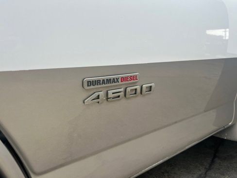 Used 2014 Chevrolet Express 4500 w/ Shuttle Bus Package image 8