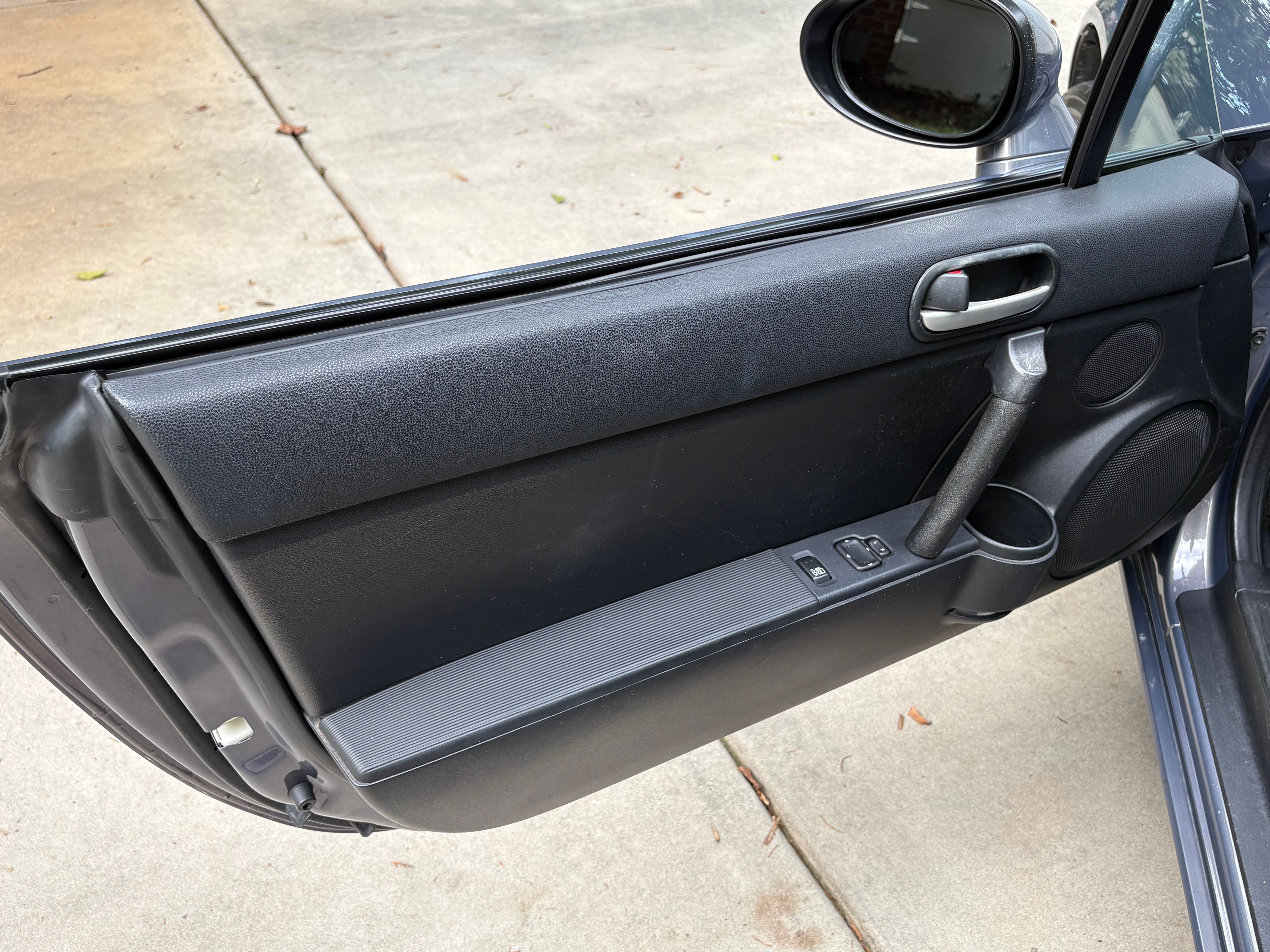 Used 2007 MAZDA MX-5 Miata Touring RWD image 20