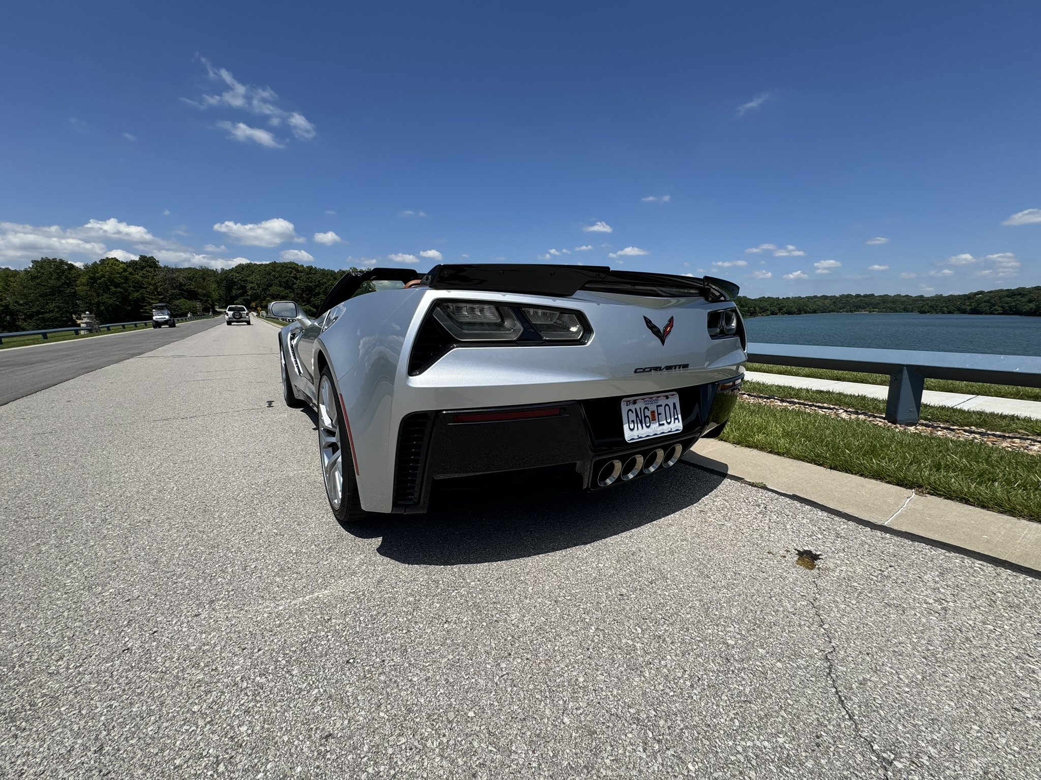 Used 2016 Chevrolet Corvette Z06 w/ 2LZ Preferred Equipment Group RWD image 12