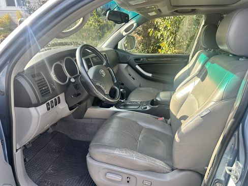 Used 2003 Toyota 4Runner Limited image 6