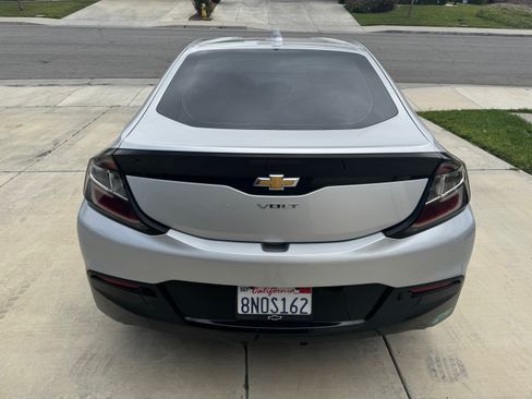 Used 2017 Chevrolet Volt LT image 8