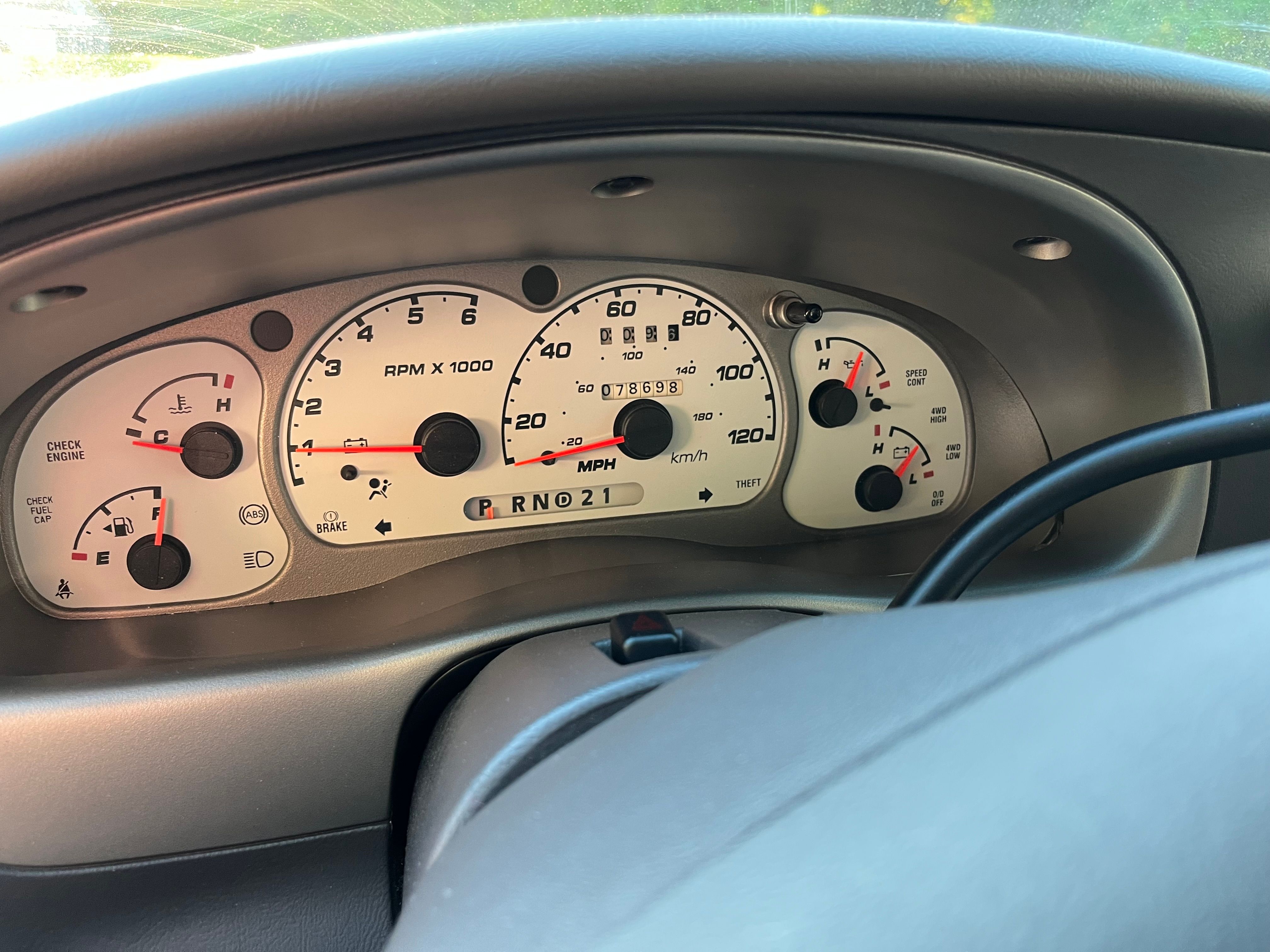 Used 2001 Ford Explorer Sport Trac 4x4 image 15