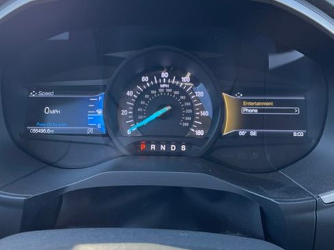 Used 2020 Ford Edge SEL w/ Cold Weather Package AWD/4WD image 13