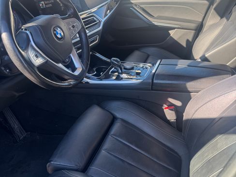 Used 2021 BMW X7 xDrive40i w/ Premium Package image 12