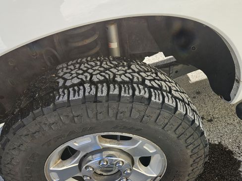 Used 2011 Ford F350 XLT w/ XLT Premium Pkg image 10