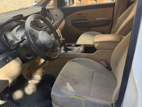 Used 2016 Kia Sedona LX w/ Option Group 020 image 6