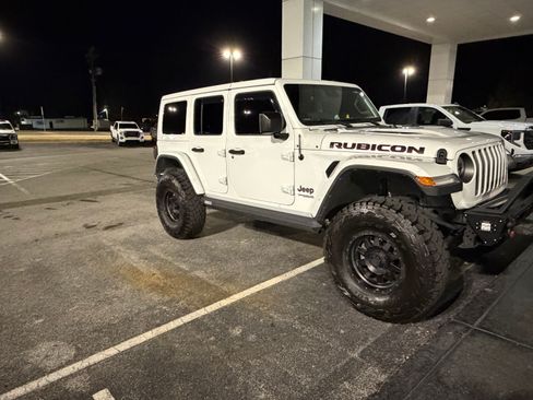 Used 2019 Jeep Wrangler Unlimited Rubicon AWD/4WD image 2