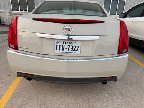 Used 2010 Cadillac CTS Luxury image 9