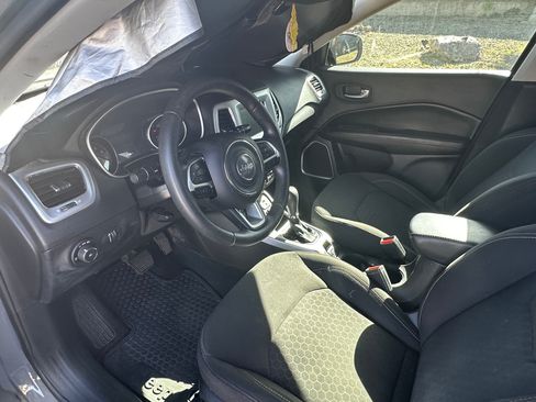 Used 2019 Jeep Compass Sport AWD/4WD image 9