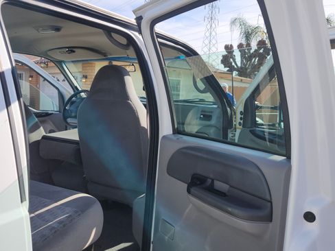 Used 1999 Ford F550 2WD Crew Cab Super Duty image 24