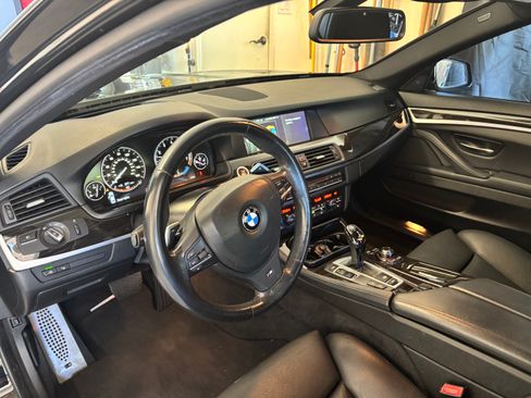 Used 2013 BMW 550i Sedan image 10