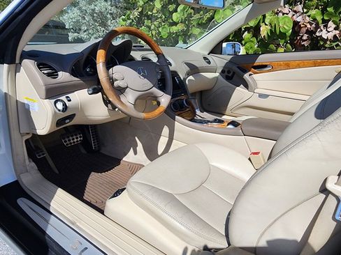 Used 2005 Mercedes-Benz SL 500 image 15