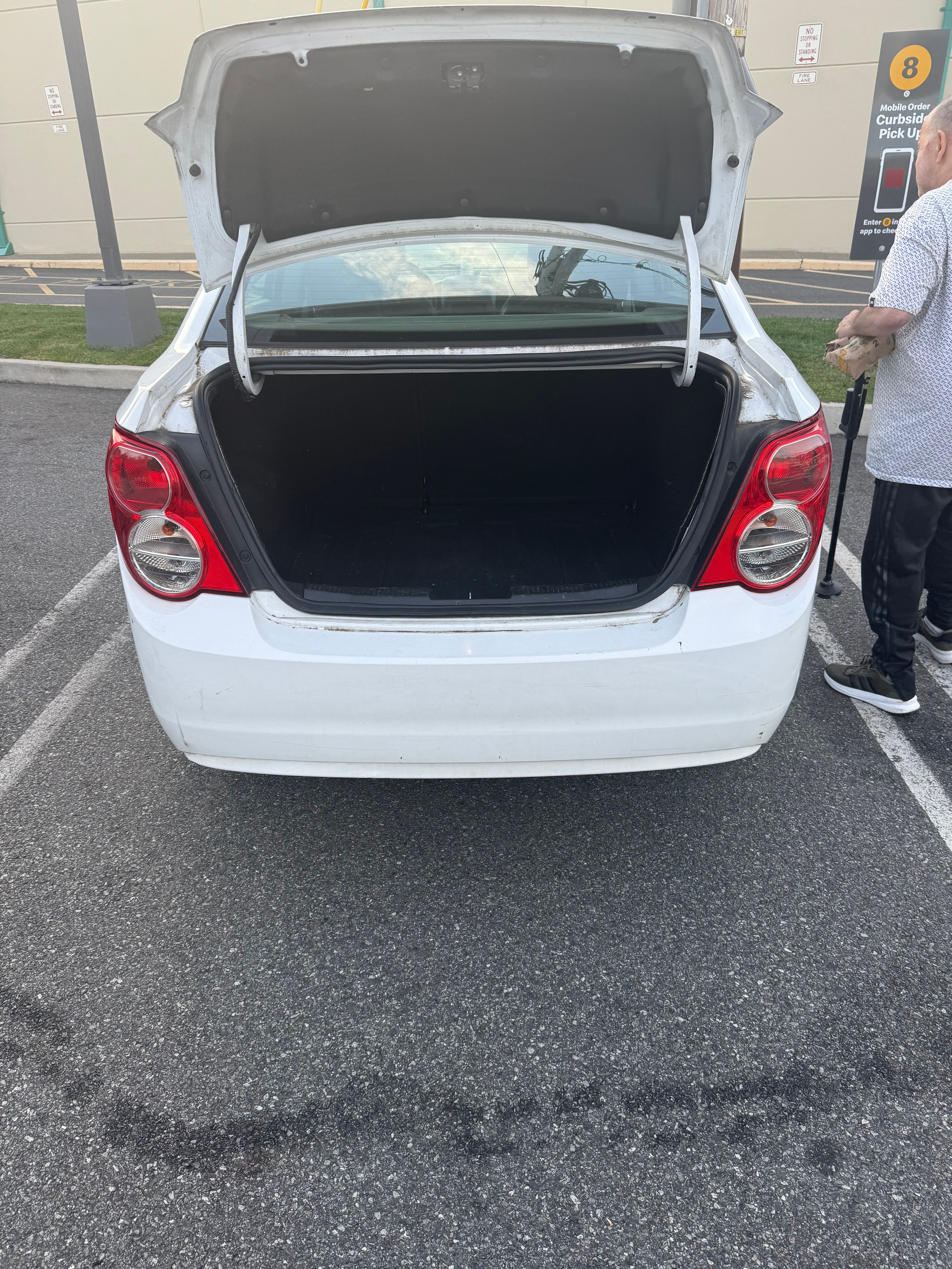 Used 2015 Chevrolet Sonic LTZ FWD image 11
