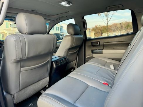 Used 2010 Toyota Tundra SR5 image 8