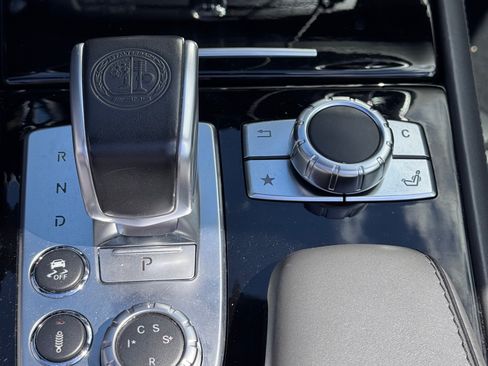 Used 2018 Mercedes-Benz SL 63 AMG image 12
