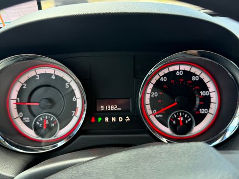 Used 2014 RAM C/V Tradesman FWD image 10