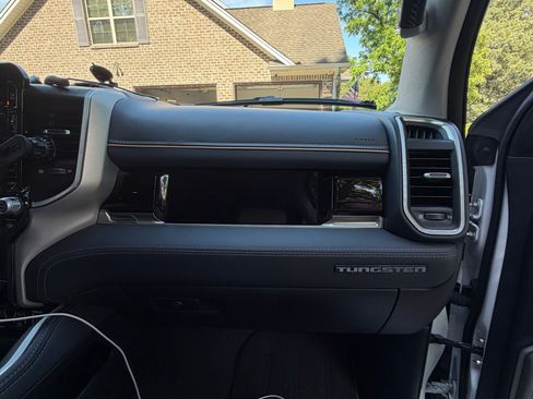 Used 2025 RAM 1500 Tungsten AWD/4WD image 9