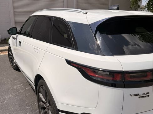 Used 2019 Land Rover Range Rover Velar R-Dynamic SE AWD/4WD image 6