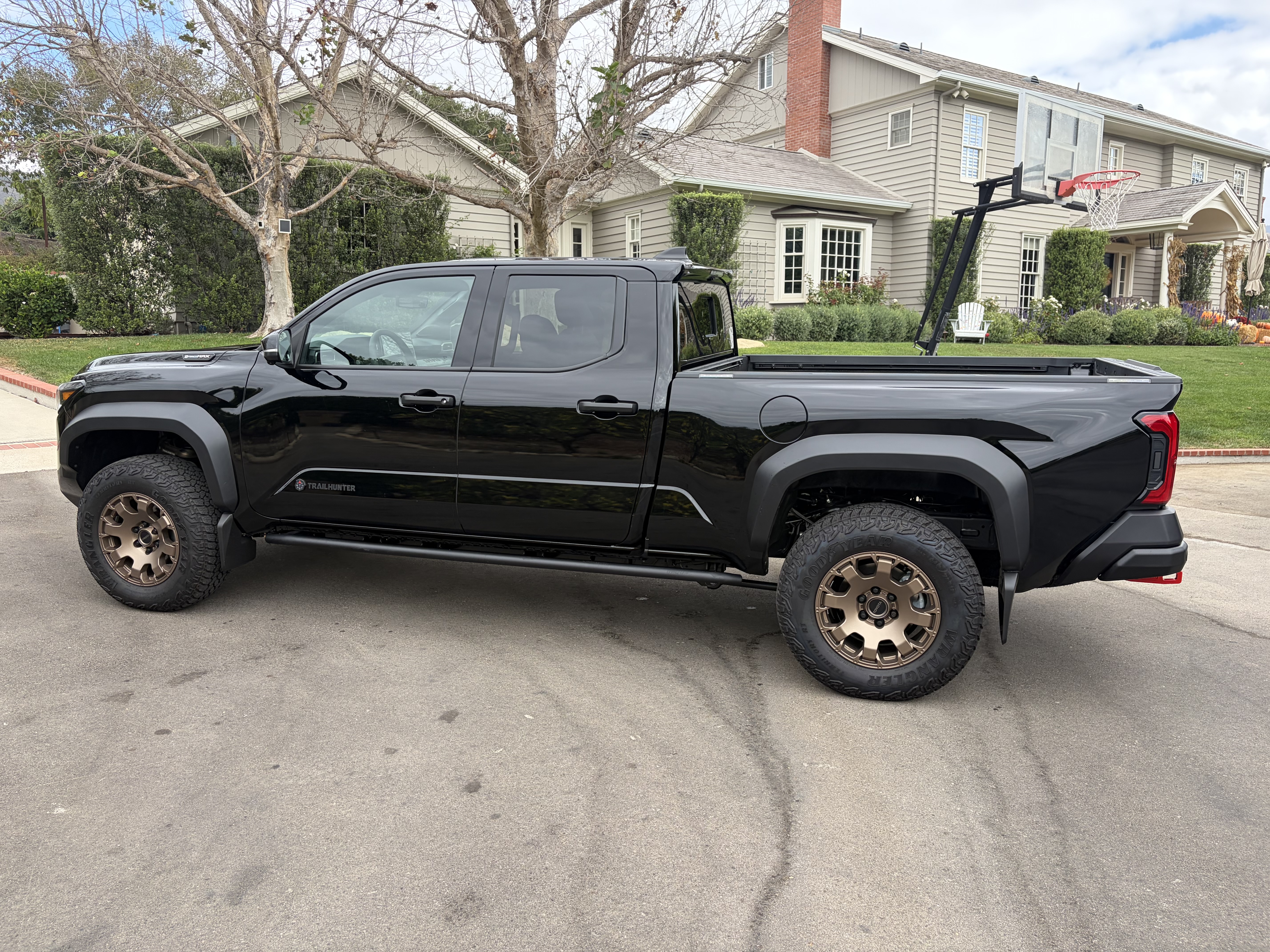 Used 2026 Toyota Tacoma 4x4 Double Cab Hybrid image 2