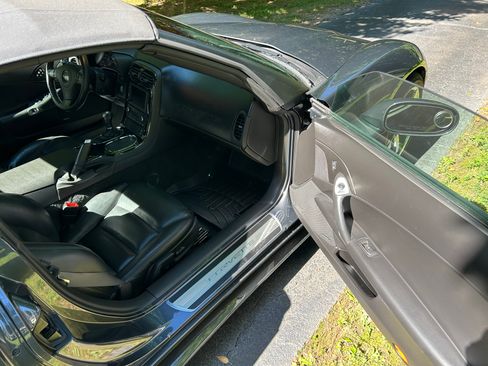 Used 2009 Chevrolet Corvette Convertible w/ Preferred Equipment Group RWD image 8