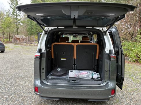 Used 2025 Volkswagen ID. Buzz Pro S image 20