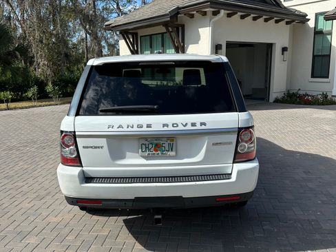 Used 2013 Land Rover Range Rover Sport HSE LUX image 8
