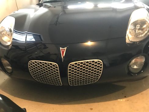 Used 2007 Pontiac Solstice Convertible w/ Premium Package image 6