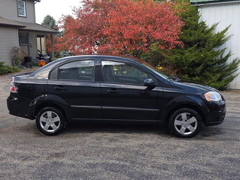 Used 2011 Chevrolet Aveo LT w/ Power and Convenience Package image 4