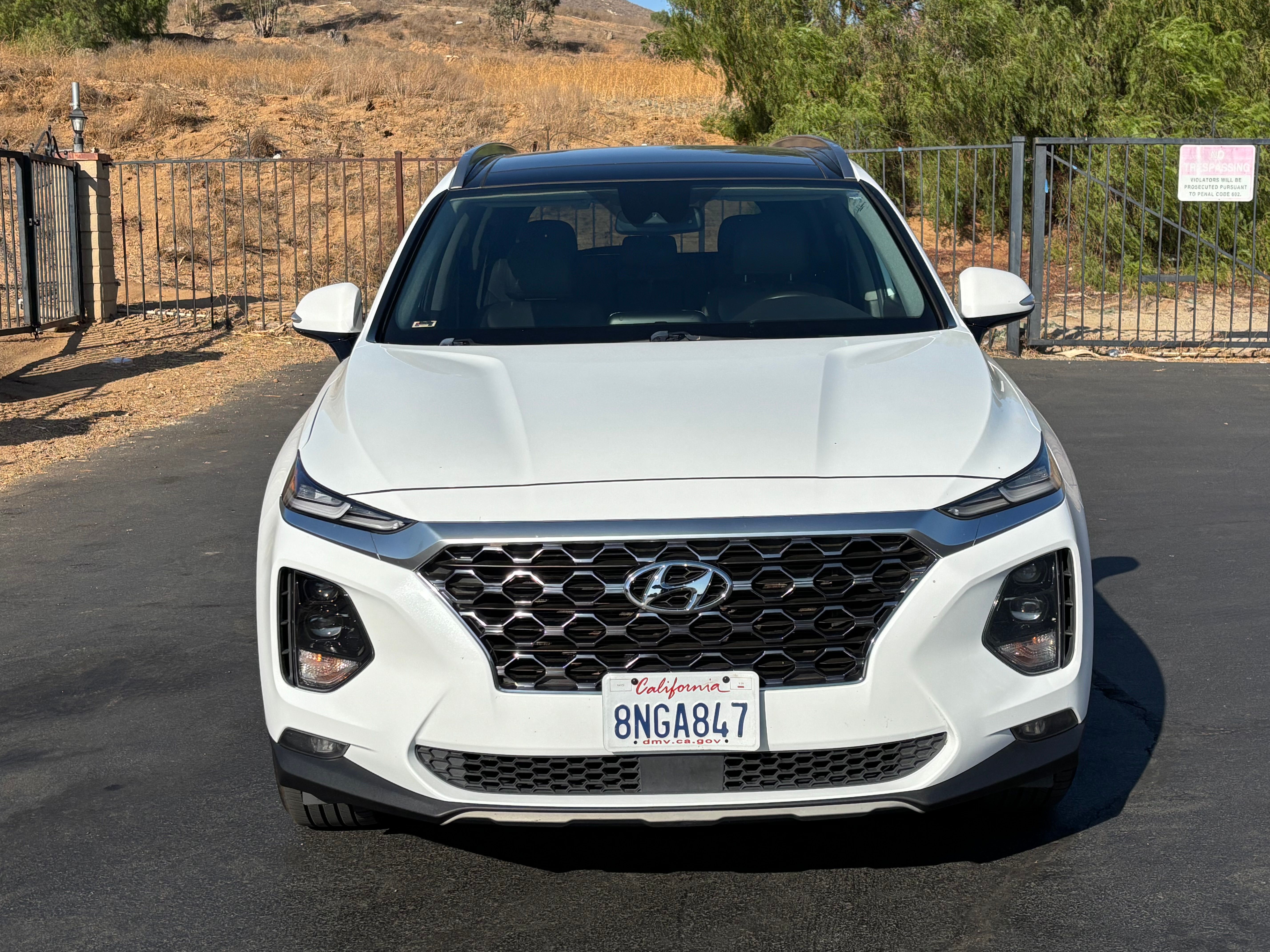 Used 2020 Hyundai Santa Fe SEL w/ Convenience + Premium Package FWD image 4