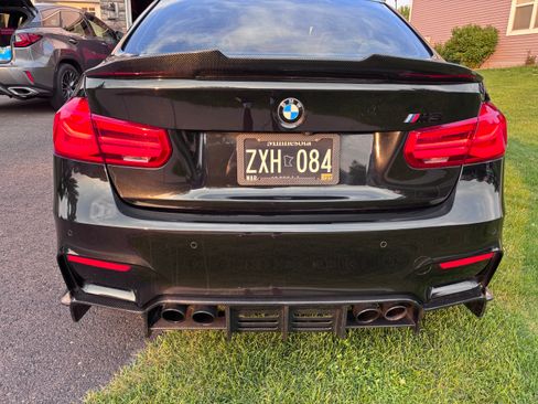 Used 2018 BMW M3 RWD image 17
