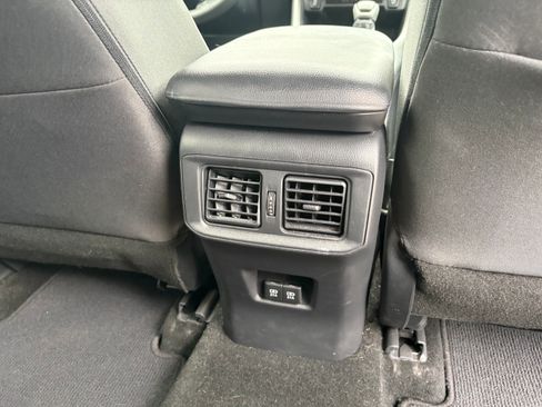 Used 2021 Toyota RAV4 XLE image 13