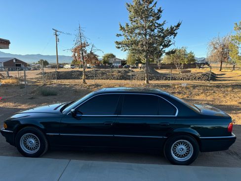 Used 1997 BMW 740iL image 28