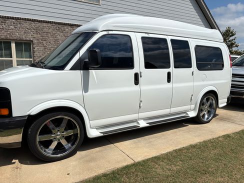 Used 2003 GMC Savana 3500 RWD image 5