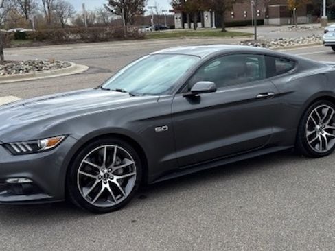 Used 2015 Ford Mustang GT Premium w/ Equipment Group 401A image 9