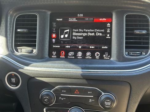 Used 2016 Dodge Charger SXT w/ AWD Plus Group image 15