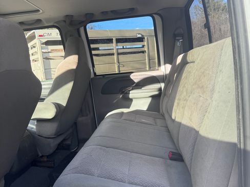 Used 2003 Ford F250 XL image 12