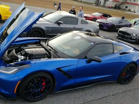 Used 2015 Chevrolet Corvette Stingray Coupe w/ 3LT Preferred Equipment Group image 4