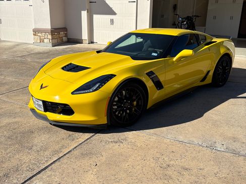 Used 2019 Chevrolet Corvette Z06 image 4