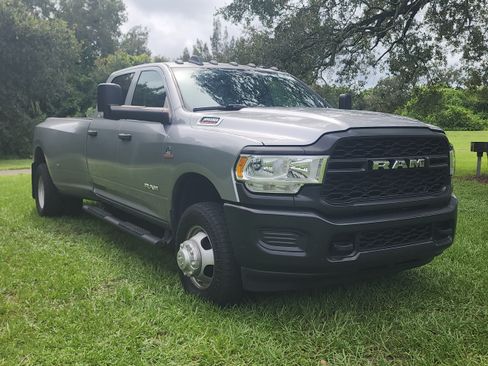 Used 2022 RAM 3500 Tradesman image 6