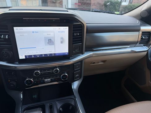 Used 2022 Ford F150 Lariat w/ Equipment Group 502A High image 14