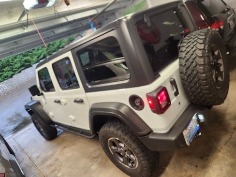 Used 2019 Jeep Wrangler Unlimited Sport S image 12