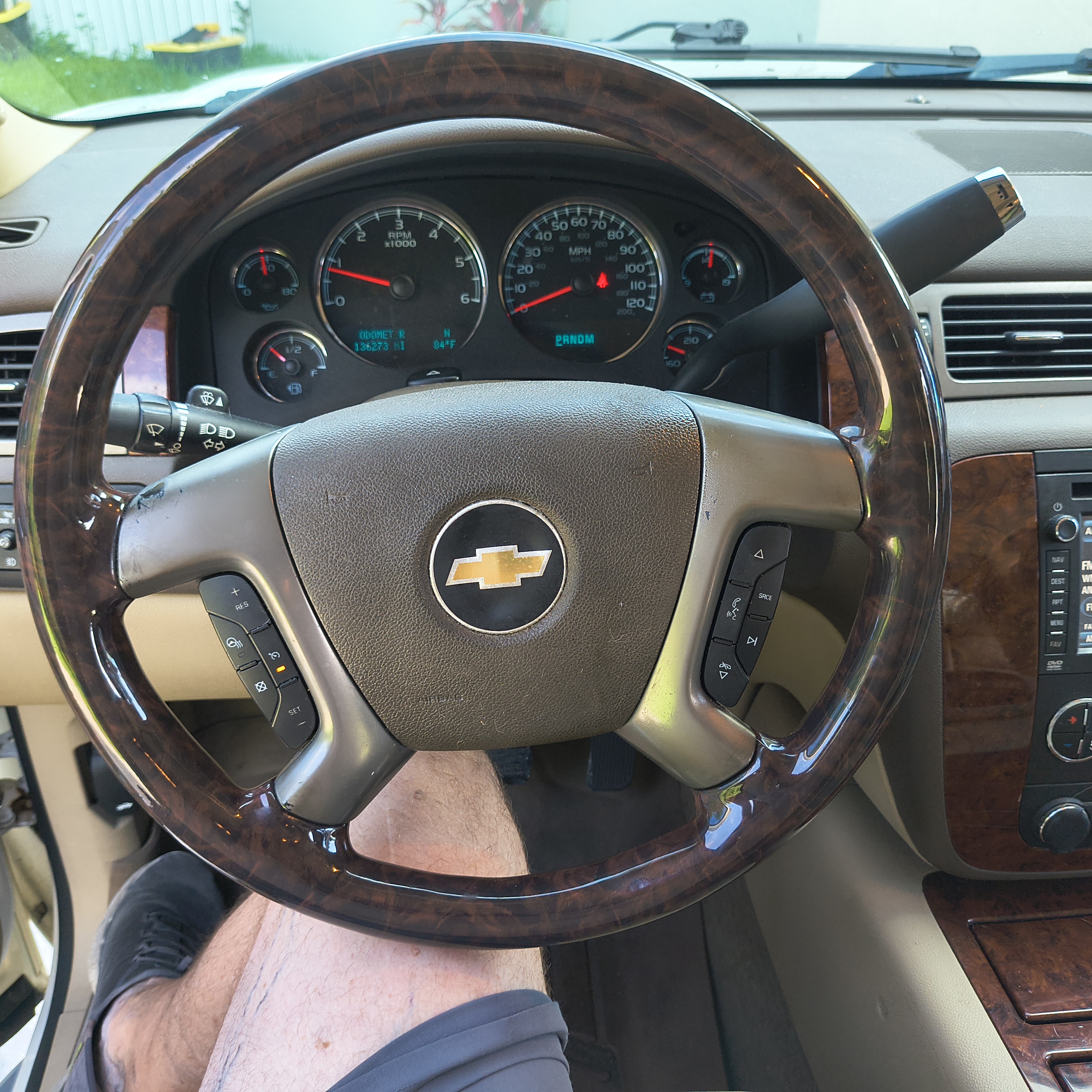Used 2012 Chevrolet Avalanche LTZ AWD/4WD image 26
