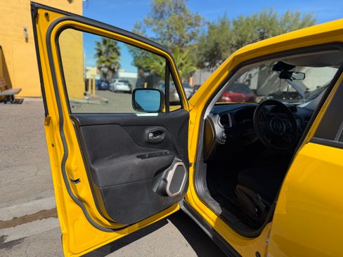 Used 2015 Jeep Renegade Sport w/ Power & Air Group image 21