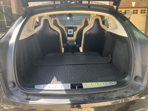 Used 2017 Tesla Model X 90D image 18