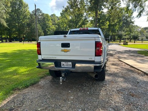 Used 2015 Chevrolet Silverado 2500 LTZ w/ Duramax Plus Package AWD/4WD image 4
