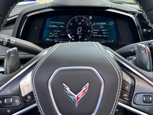 Used 2025 Chevrolet Corvette Stingray Preferred Conv w/ 2LT image 14