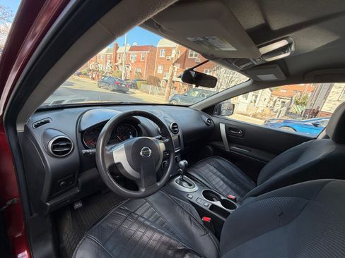 Used 2014 Nissan Rogue S image 5