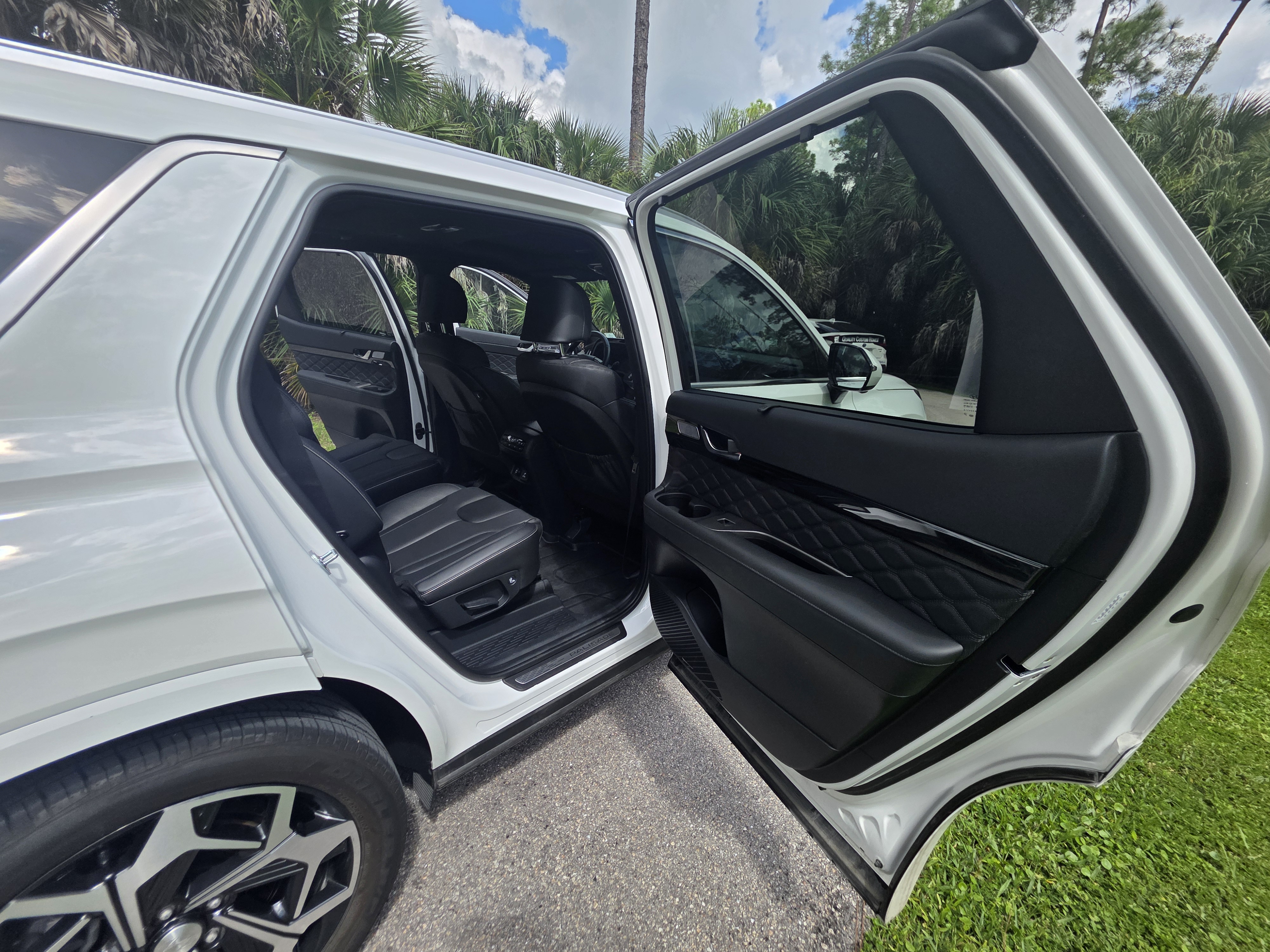 Used 2022 Hyundai Palisade Calligraphy AWD/4WD image 14