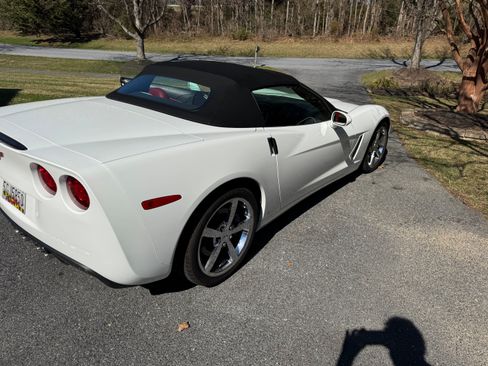 Used 2008 Chevrolet Corvette Convertible 2D w/ Preferred Equipment Group image 11